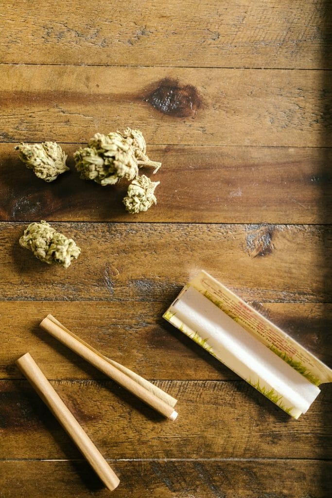 A Guide to Rolling a Blunt with Tobacco Blunt Wraps | Herbal Dispatch Canada | Herbal Dispatch Canada